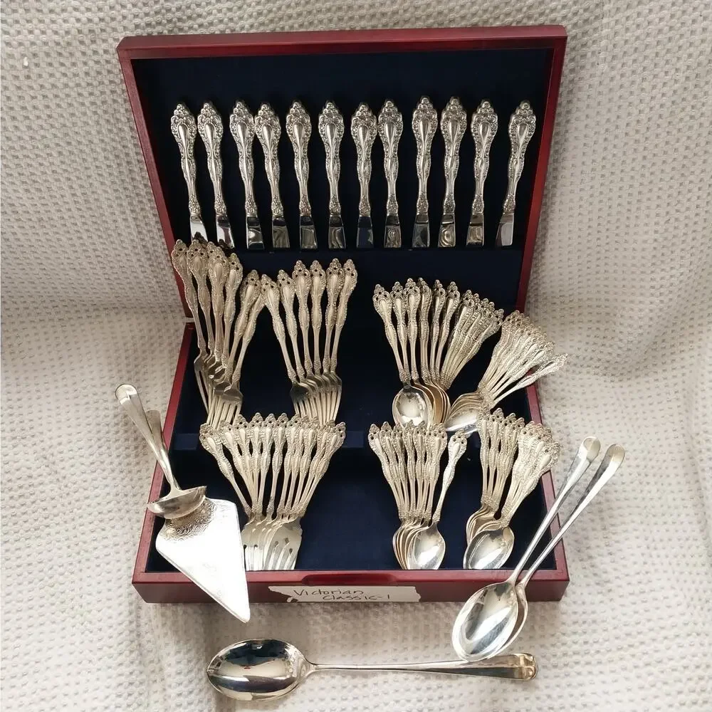 VTG/ANTIQUE SILVERPLATE ROGERS 1881, 
